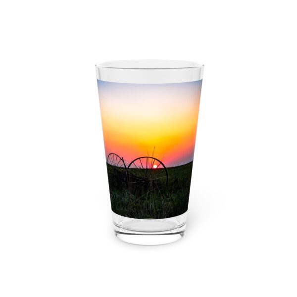 Pint Glass (16oz), Featuring DUSK IN NEBRASKA | Exclusive photography by Fevold Photography - Image 3