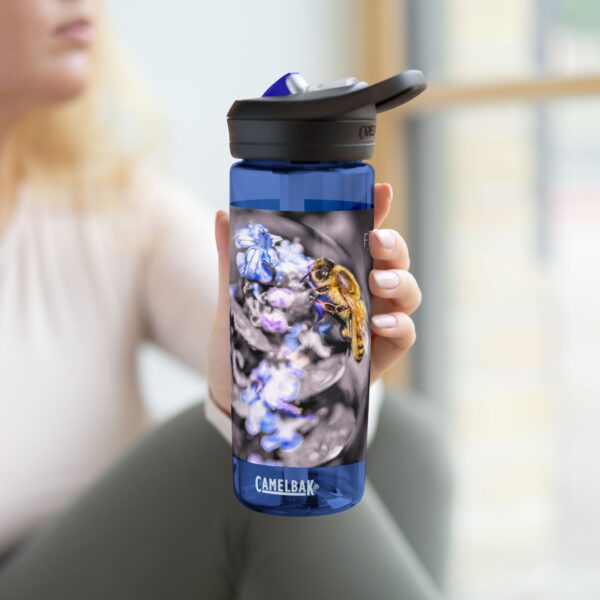 CamelBak Eddy®  Water Bottle, 20oz or 25oz | Featuring BUBBLE BEE | Exclusive Photography by Fevold Photography - Image 2