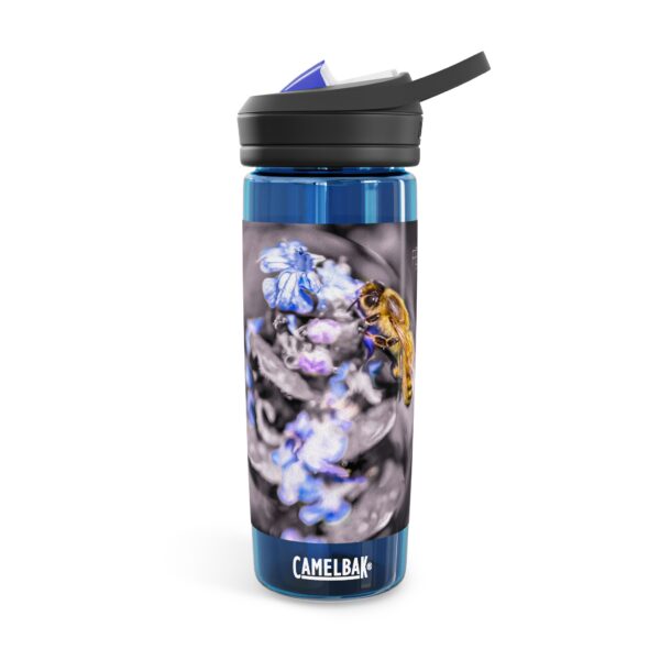 CamelBak Eddy®  Water Bottle, 20oz or 25oz | Featuring BUBBLE BEE | Exclusive Photography by Fevold Photography - Image 4