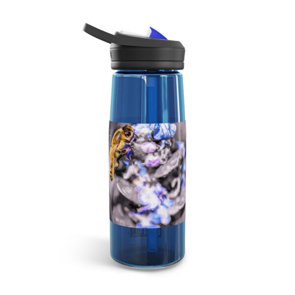 CamelBak Eddy®  Water Bottle, 20oz or 25oz | Featuring BUBBLE BEE | Exclusive Photography by Fevold Photography - Image 15