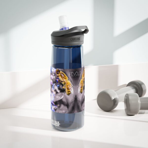 CamelBak Eddy®  Water Bottle, 20oz or 25oz | Featuring BUBBLE BEE | Exclusive Photography by Fevold Photography - Image 11