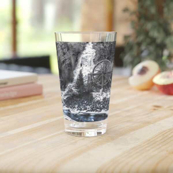 Pint Glass (16oz), Featuring CONFLUENCE | Exclusive photography by Fevold Photography - Image 4